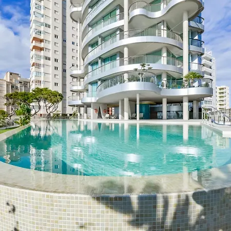 Guzman - Evolution Apartment *