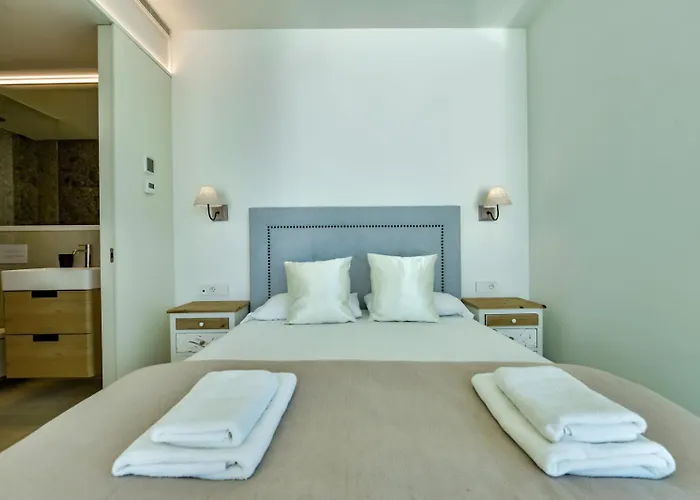 Guzman - Evolution Apartment